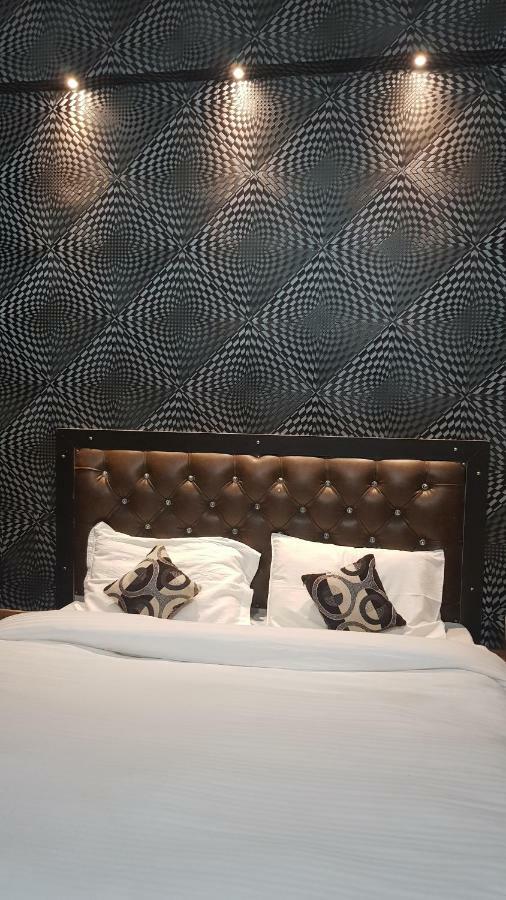 Hotel Varanasi Ganges Zewnętrze zdjęcie