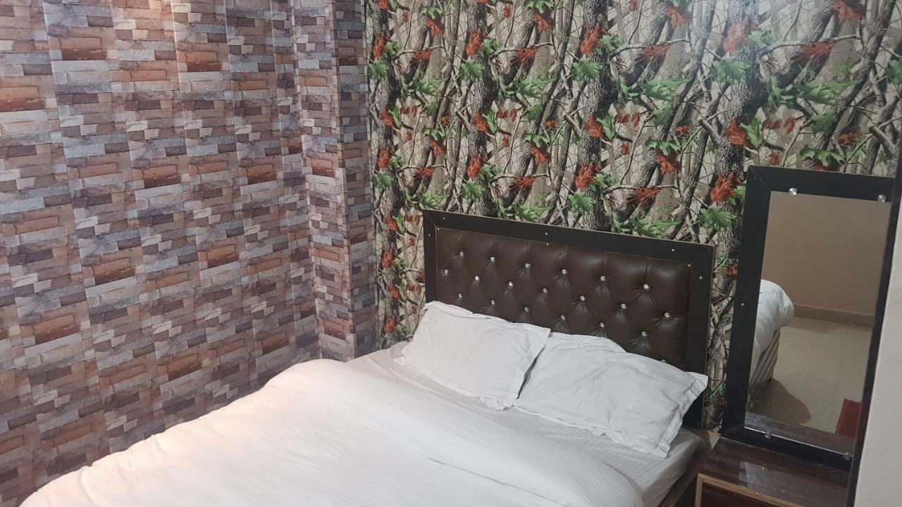 Hotel Varanasi Ganges Zewnętrze zdjęcie