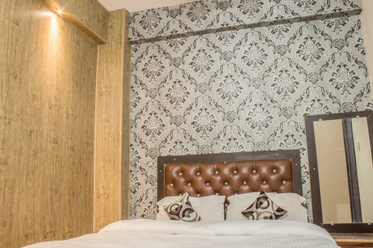 Hotel Varanasi Ganges Zewnętrze zdjęcie