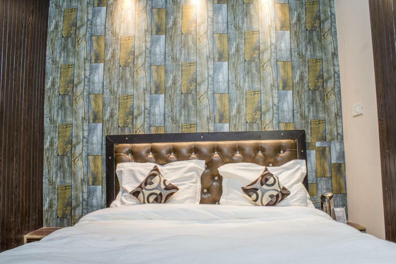 Hotel Varanasi Ganges Zewnętrze zdjęcie